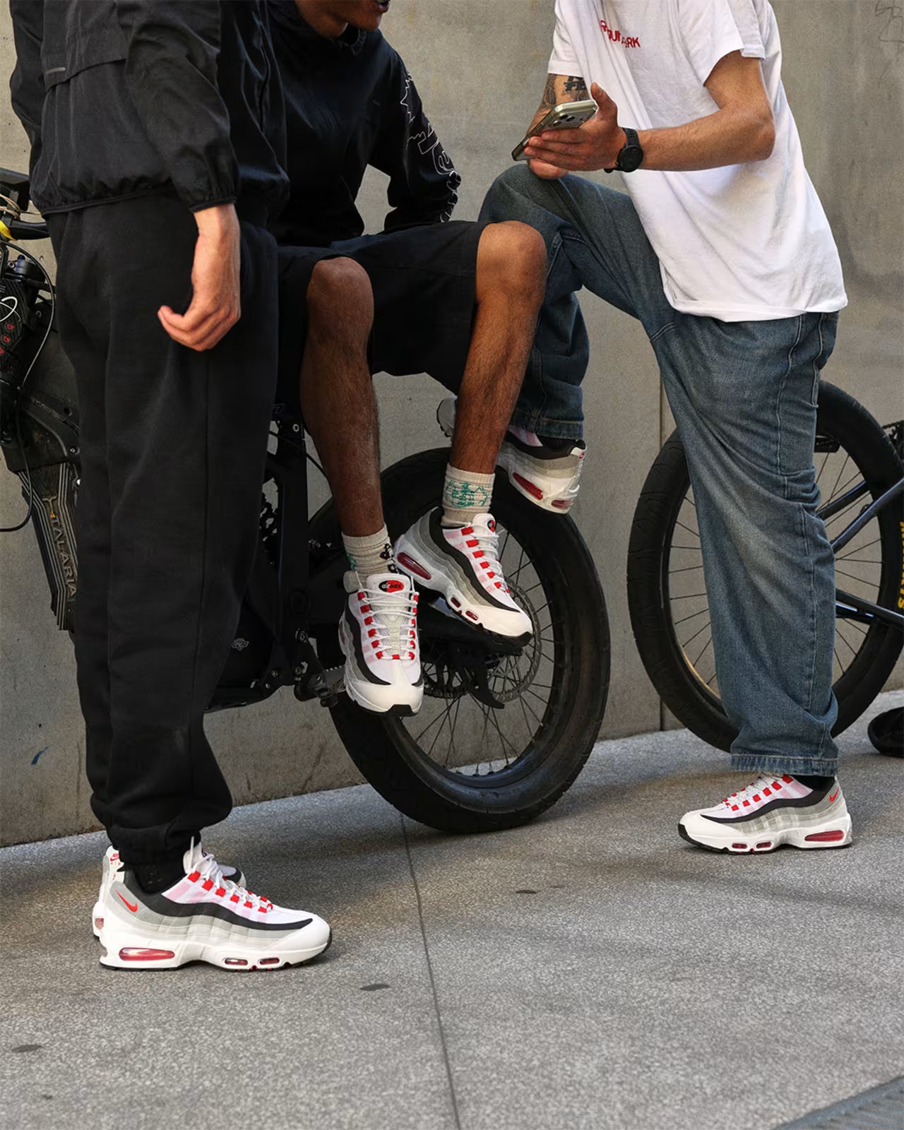 Nike Air Max 95 Big Bubble Comet Red IB7862-100 Nike