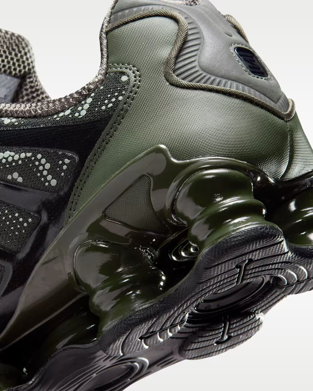 Nike Shox TL „Newsprint / Black“ – IM4687-001 Nike